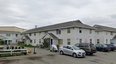 1303 W 23rd Ave in Anchorage, AK - Building Photo - Building Photo