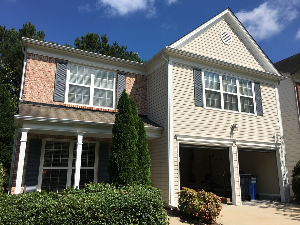 1608 Hemburg Trace in Kennesaw, GA - Building Photo