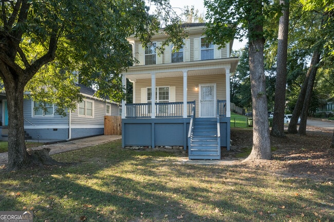 property at 1331 Memorial Dr SE