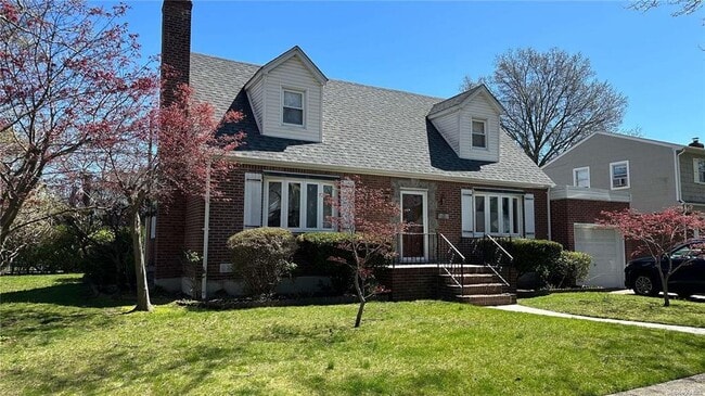 property at 4 Croyden St