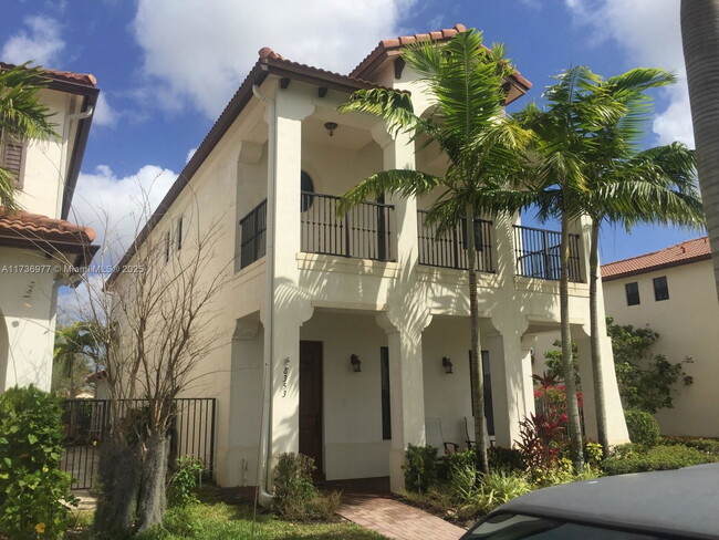 8353 NW 38th St in Pembroke Pines, FL - Building Photo - Building Photo