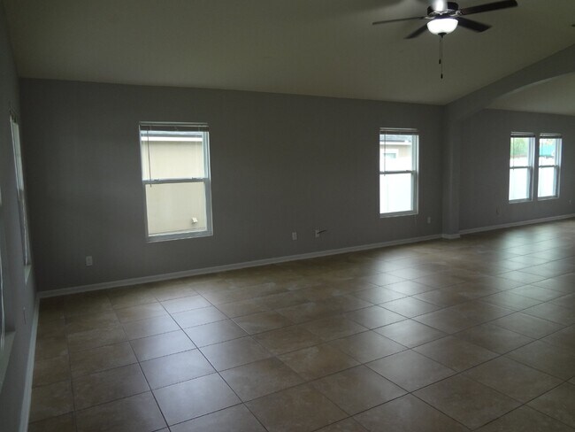 3841 Beacon Rock Lane in Middleburg, FL - Building Photo - Building Photo