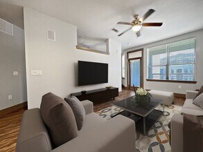 699 Webster St in Houston, TX - Foto de edificio - Building Photo