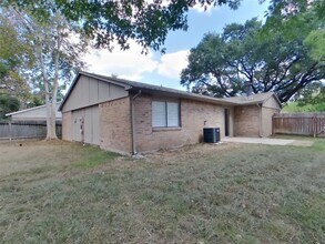 22703 Post Gate Dr in Spring, TX - Building Photo - Building Photo