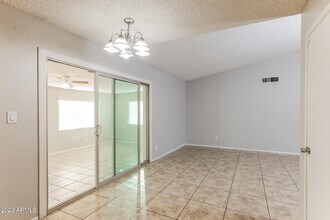 7719 W Clayton Dr in Phoenix, AZ - Building Photo - Building Photo