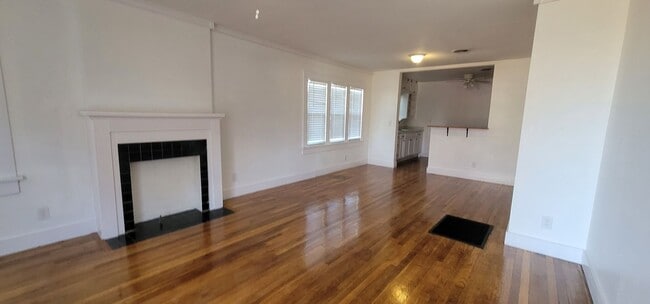 property at 1911 S Hayden St