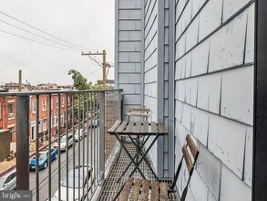 820 E Thompson St in Philadelphia, PA - Building Photo - Building Photo