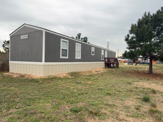102 Rd 5118 in Cleveland, TX - Building Photo - Building Photo