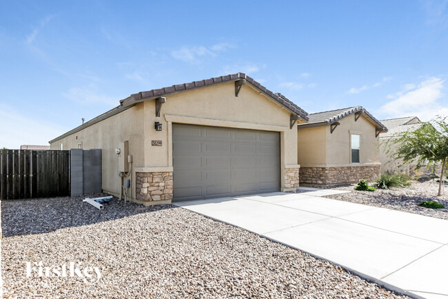 30299 N Hummingbird Ln in San Tan Valley, AZ - Building Photo - Building Photo