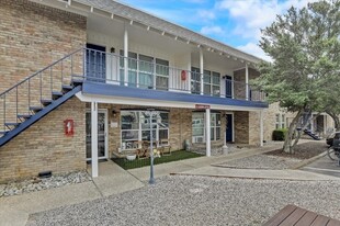 The Quarter in Denton, TX - Building Photo