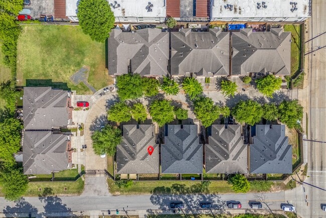 property at 5227 Brinkman Ct
