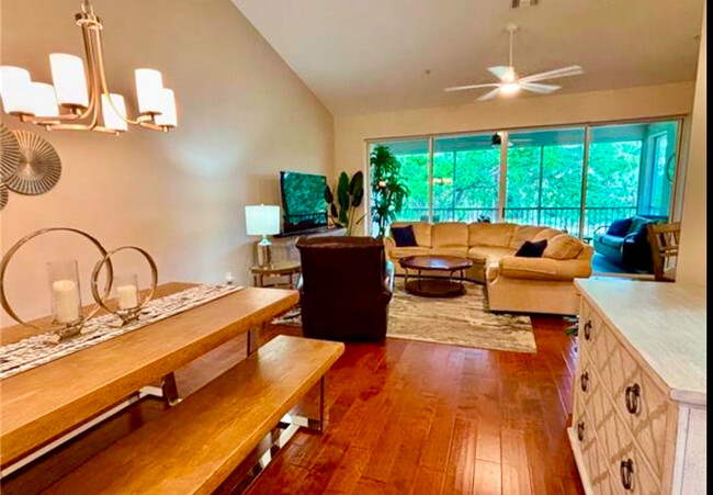 8125 Celeste Dr in Naples, FL - Building Photo - Building Photo