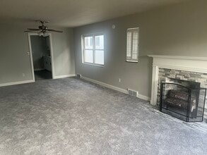 635 13th Ave, Unit 635 13th Ave in Huntington, WV - Building Photo - Building Photo