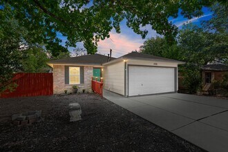 6908 Broad Brook Dr in Austin, TX - Building Photo - Building Photo
