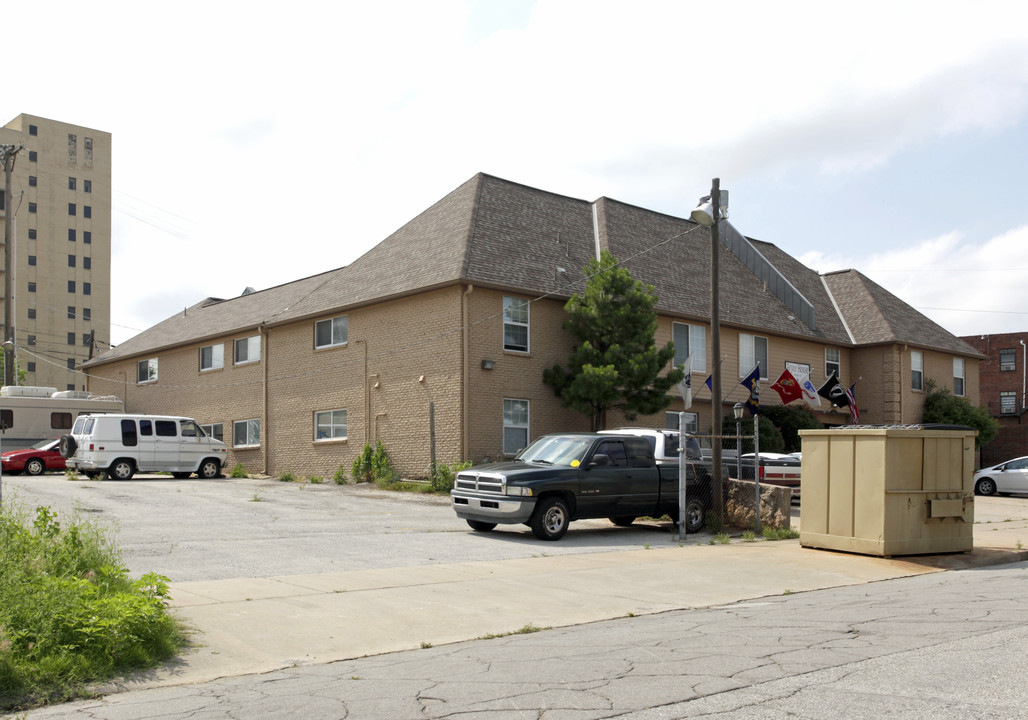 Bryce House in Tulsa, OK - Building Photo