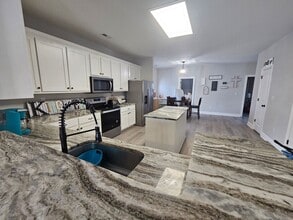 201 Bellamy Ave in Norfolk, VA - Building Photo - Building Photo