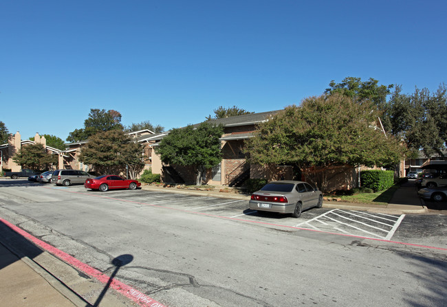 Preston Del Norte I in Dallas, TX - Building Photo - Building Photo