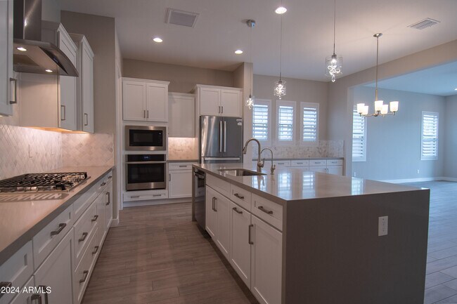 21832 N 32nd Pl in Phoenix, AZ - Building Photo - Building Photo