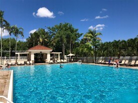 5758 NW 97th Pl in Doral, FL - Building Photo