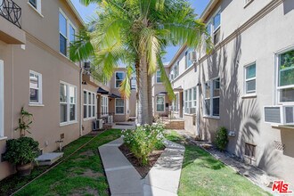 1841 Normandie Ave in Los Angeles, CA - Building Photo - Building Photo