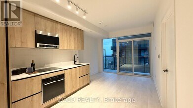 117 Broadway Ave in Toronto, ON - Building Photo - Building Photo