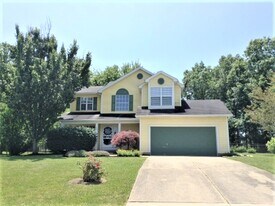 1209 Nottingham Rd in Amelia, OH - Building Photo