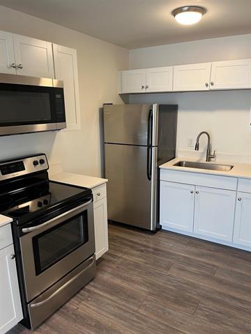 property at 2902 Douglas Ave