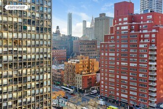 303 E 33rd St in New York, NY - Building Photo - Building Photo