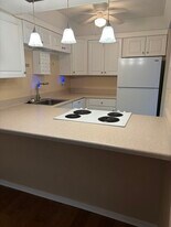 6617 Poplar Ave, Unit 6617 Poplar Ave #3 in Germantown, TN - Building Photo