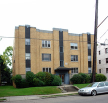 5920 Walnut St Apartamentos