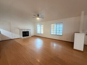 9143 Evelyn Ave in California City, CA - Building Photo - Building Photo