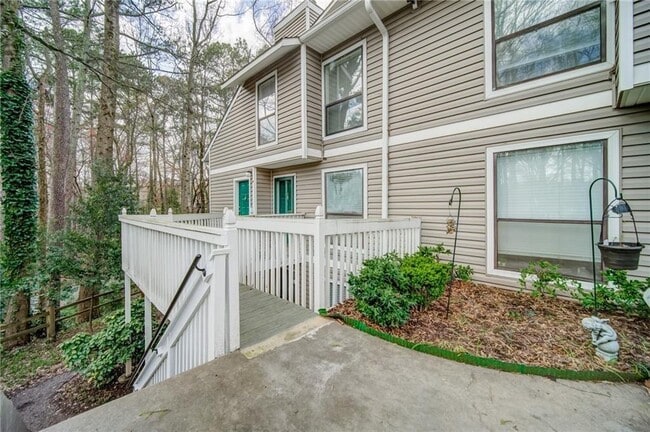 903 Wynnes Ridge Cir SE in Marietta, GA - Building Photo - Building Photo