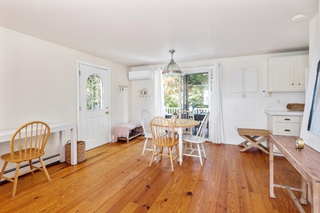 32 Elm Ct-Unit -1 in Cohasset, MA - Building Photo