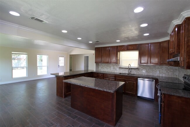 property at 4330 Regency Villa Dr