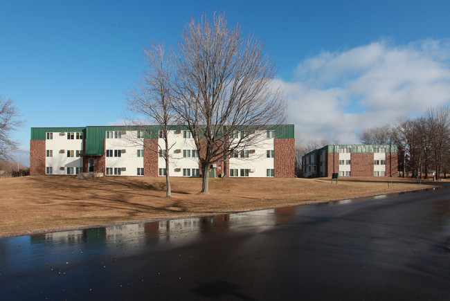 Sunburst Apartments in Little Falls, MN - Building Photo - Building Photo