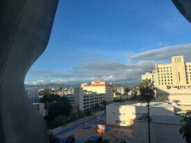 2404 Wilshire Blvd in Los Angeles, CA - Building Photo