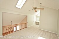 518 Thorncliff Dr photo'