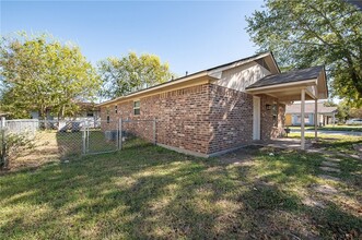 519 Chappel St in College Station, TX - Building Photo - Building Photo