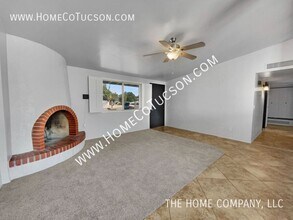 3201 W Massingale Rd in Tucson, AZ - Building Photo - Building Photo