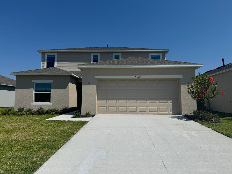 9620 Rampart Rd in Leesburg, FL - Building Photo