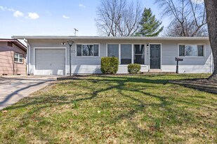 250 Coteau Ln in Florissant, MO - Building Photo