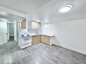 880 E 200 N in Spanish Fork, UT - Building Photo - Building Photo