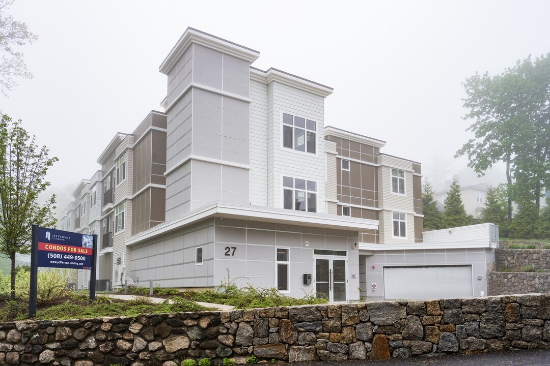 27 Jefferson St in Marlborough, MA - Building Photo
