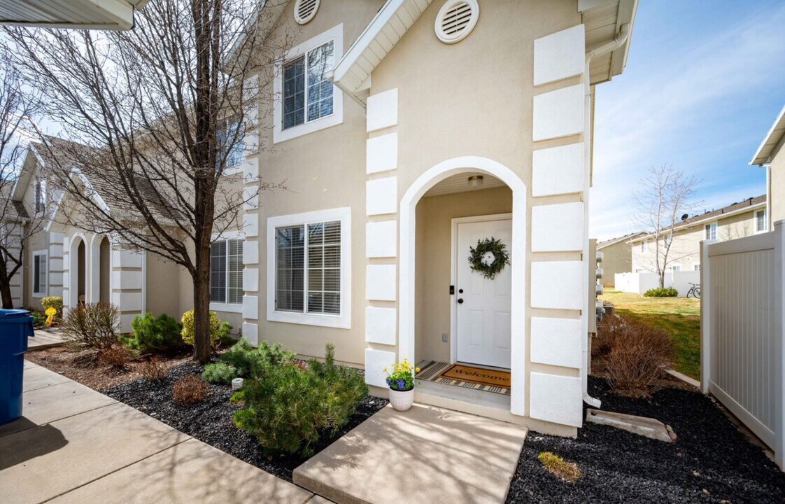 6157 S 1275 E in South Ogden, UT - Building Photo