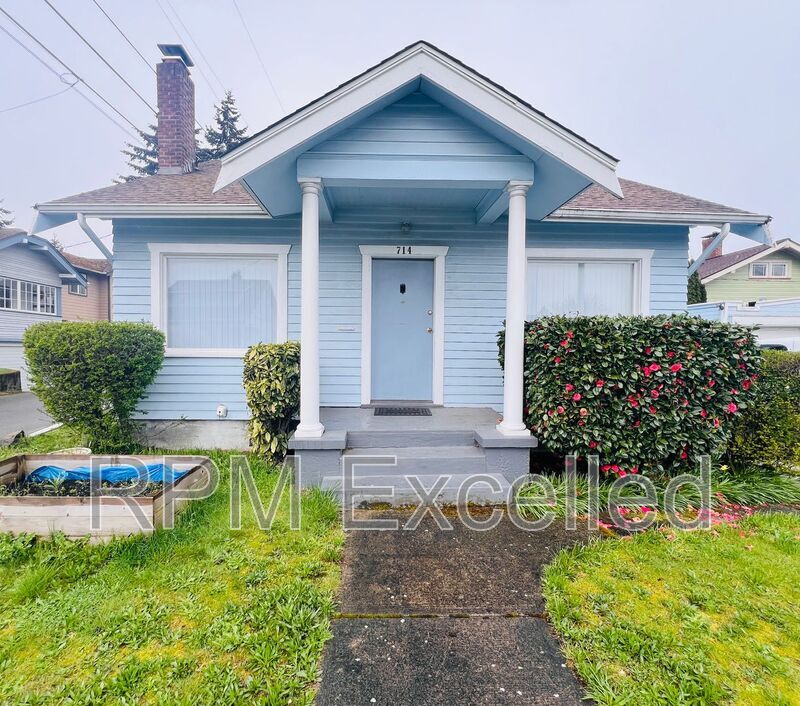 714 N Alder St in Tacoma, WA - Building Photo