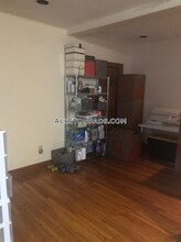 240 Kelton St in Boston, MA - Building Photo - Building Photo