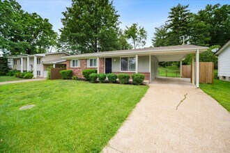113 Roland Ave in Ballwin, MO - Building Photo - Building Photo