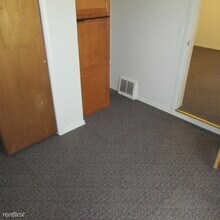 1911A Smelter Ave in Black Eagle, MT - Building Photo - Building Photo