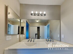 25172 Omaha Dr in Moreno Valley, CA - Building Photo - Building Photo