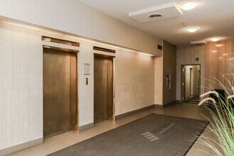 9910 in Edmonton, AB - Building Photo - Interior Photo